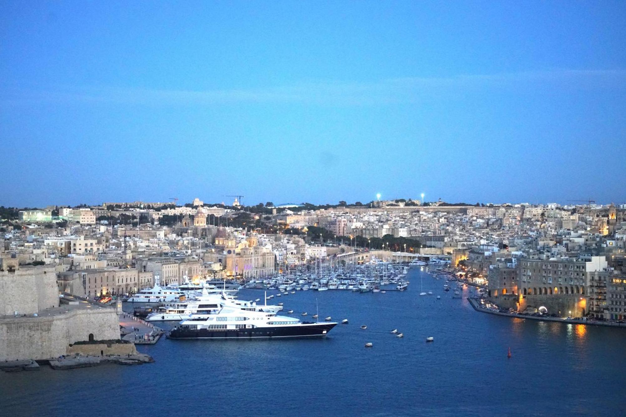 Battery House Hotel Valletta Bagian luar foto