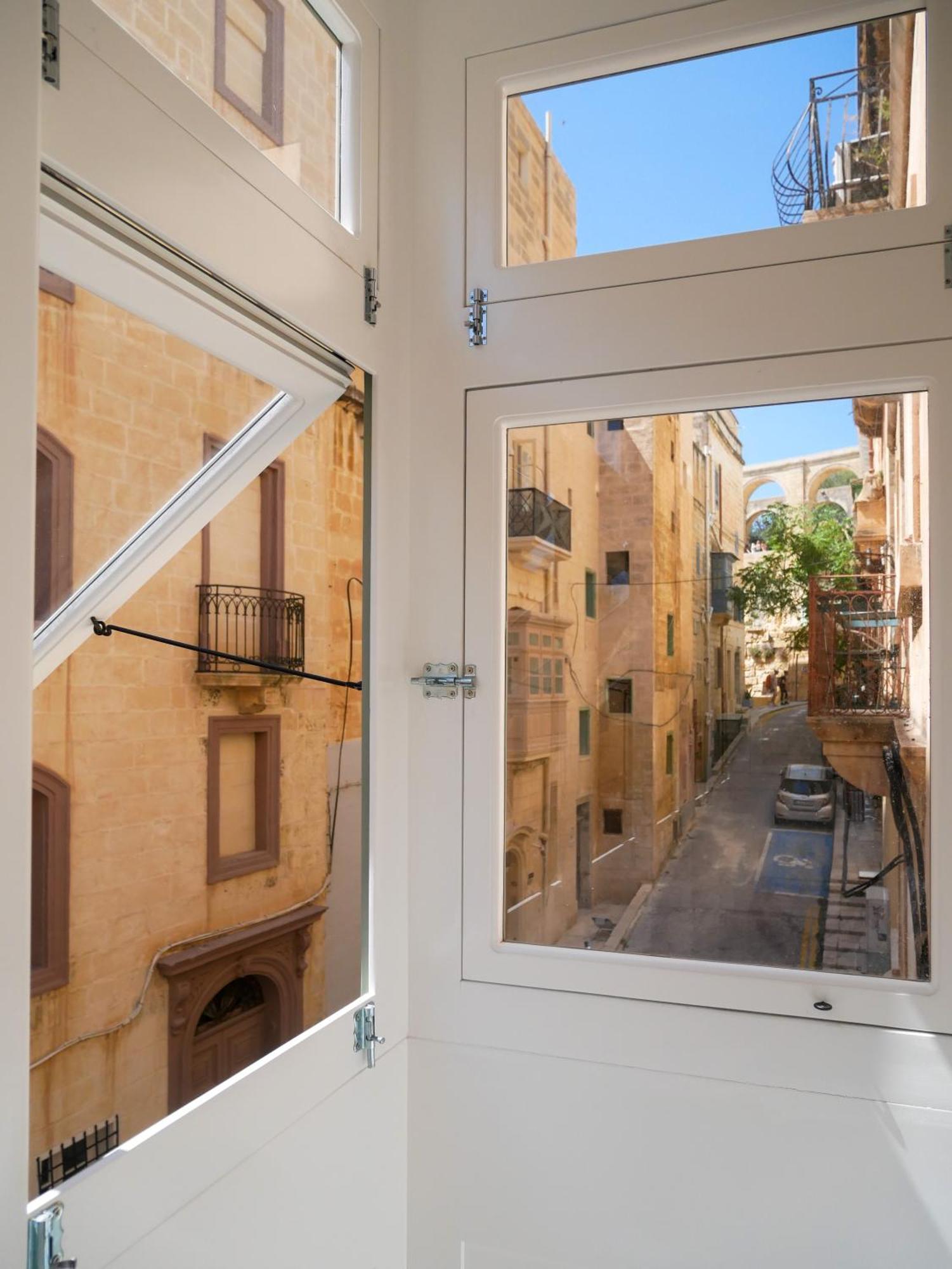 Battery House Hotel Valletta Ruang foto